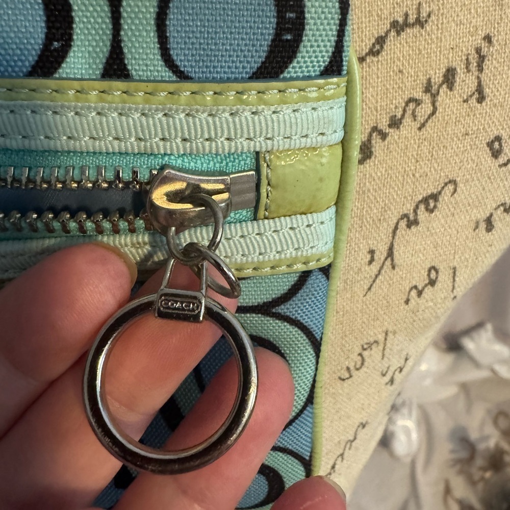 Vintage Coach Poppy Wristlet blue & teal - Picture 3 of 11